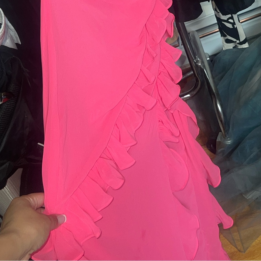 HOUSE OF CB 'Sarina' Fuchsia Ruffle Maxi Dress/Size S-US 4-6 - Picture 5 of 6